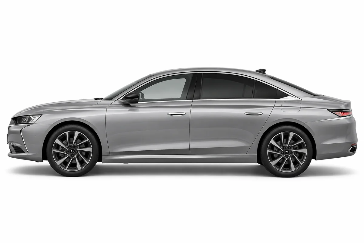 Illustrative side view of DS DS 9; model year and body style may differ